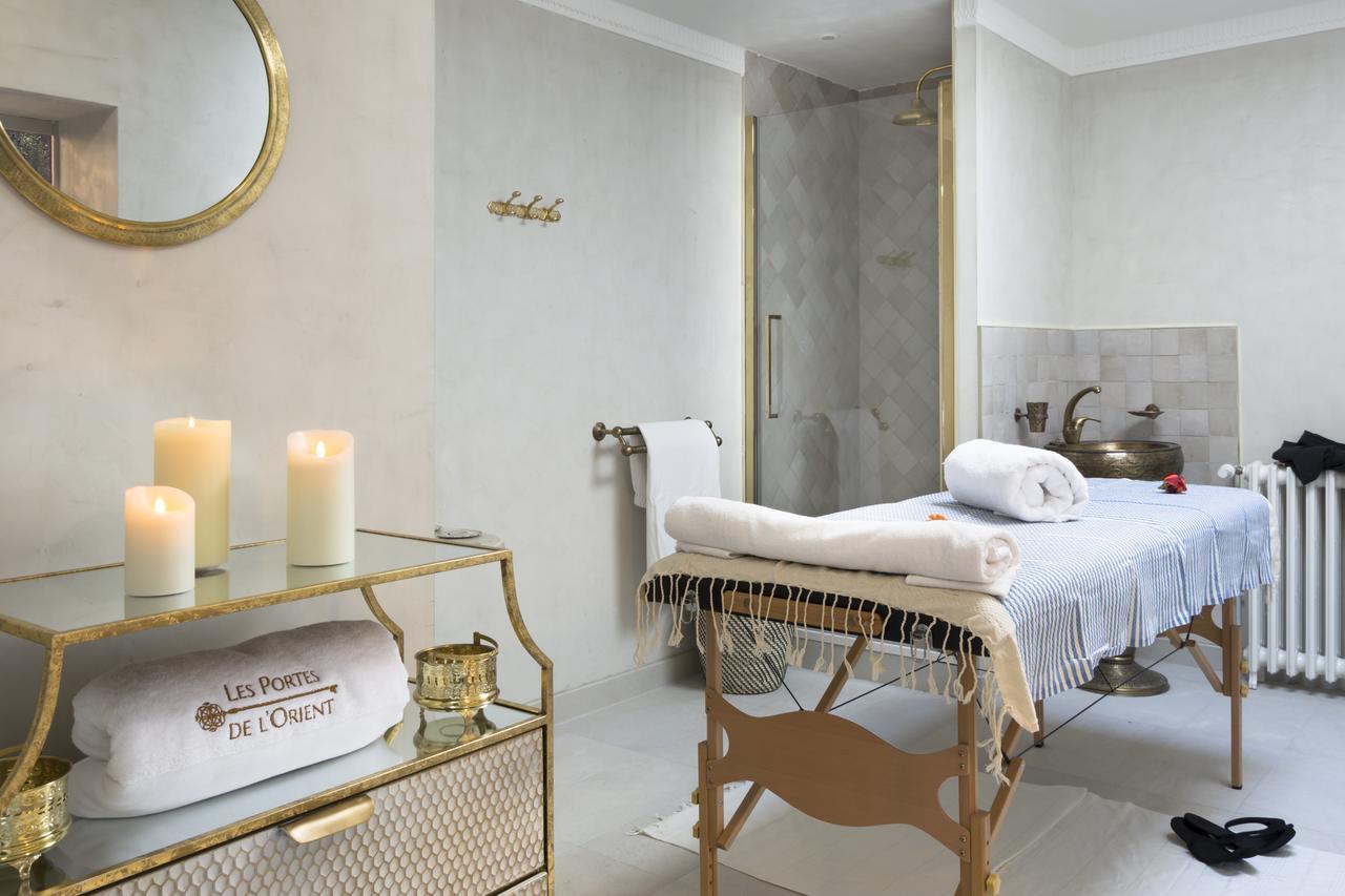 Riad Spa "Les Portes De L'Orient" ตูร์ ภายนอก รูปภาพ