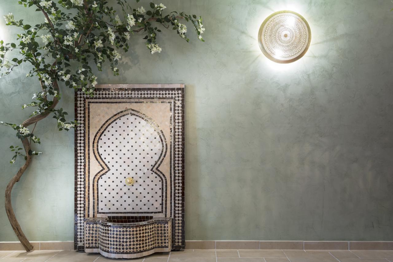 Riad Spa "Les Portes De L'Orient" ตูร์ ภายนอก รูปภาพ