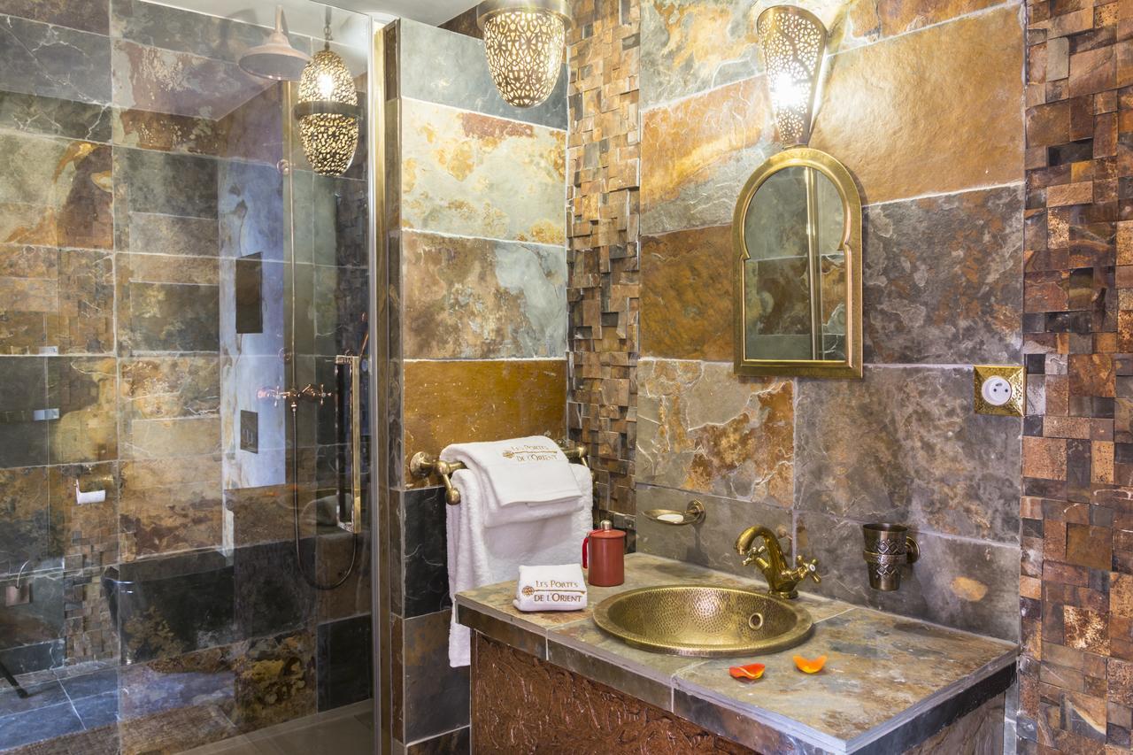 Riad Spa "Les Portes De L'Orient" ตูร์ ภายนอก รูปภาพ